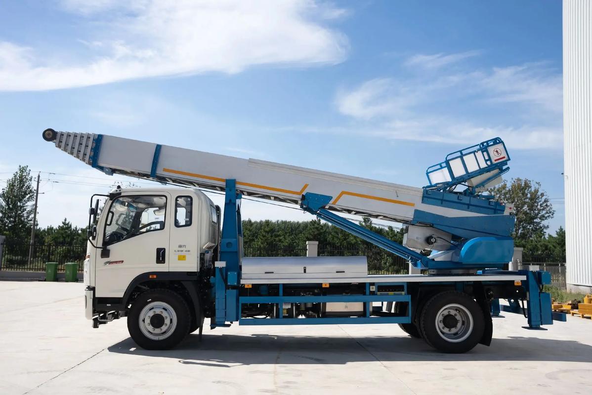 北关云梯上料车租赁费用